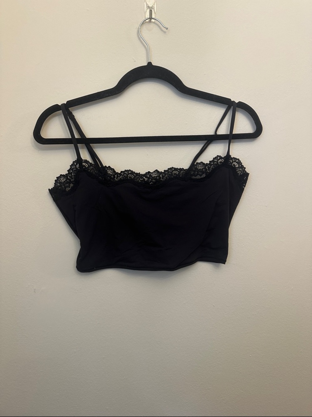 SKIMS black lace cropped cami tank top bralette Sz L lounge comfy dainty